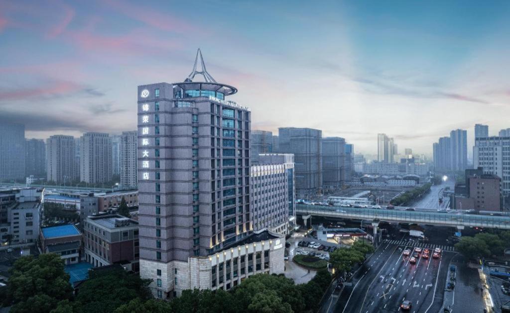 Jinrong International Hotel Shanghai Exterior photo