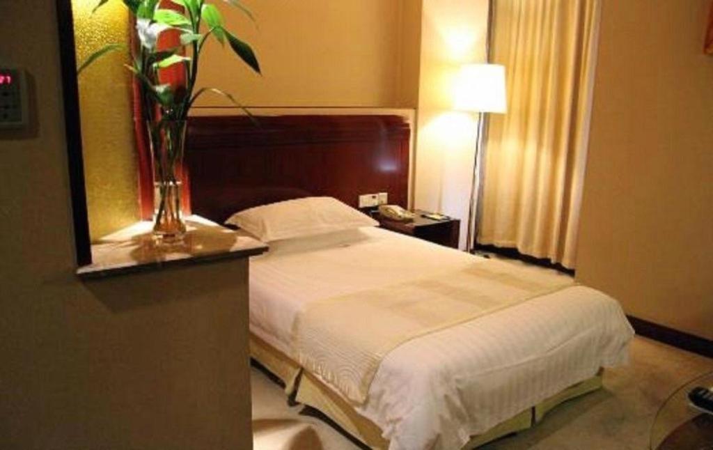Jinrong International Hotel Shanghai Exterior photo