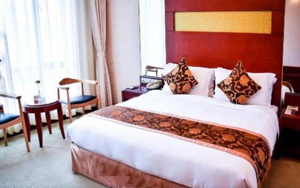Jinrong International Hotel Shanghai Exterior photo