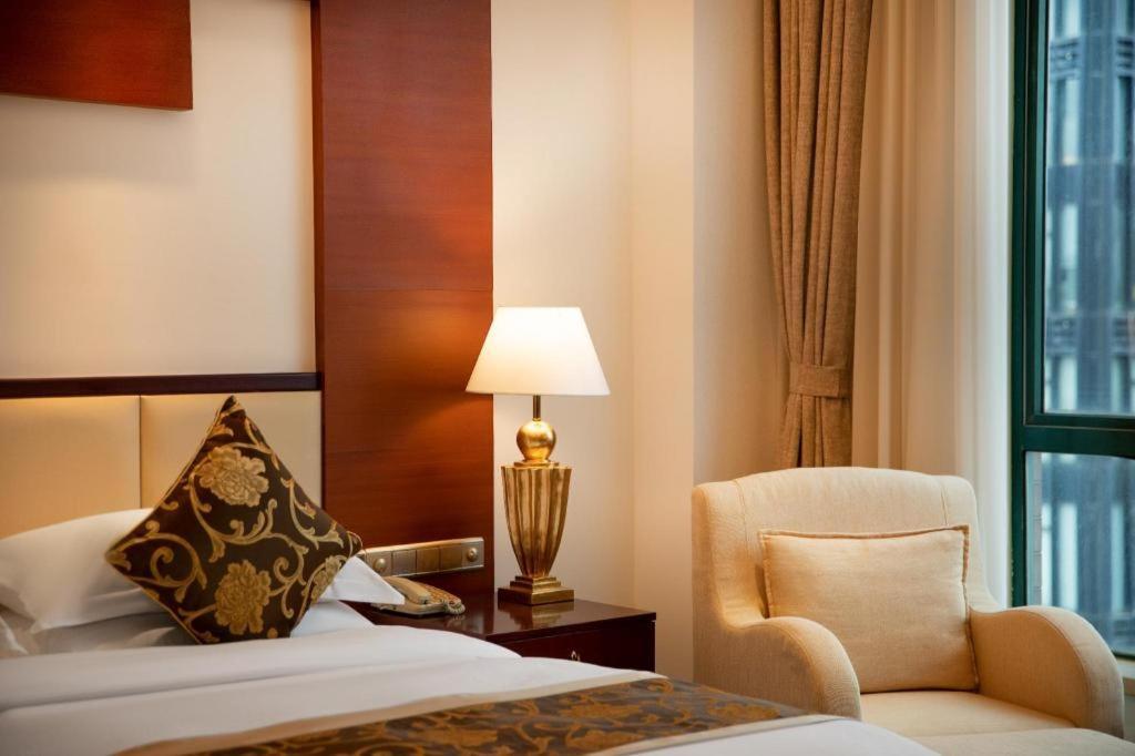 Jinrong International Hotel Shanghai Exterior photo