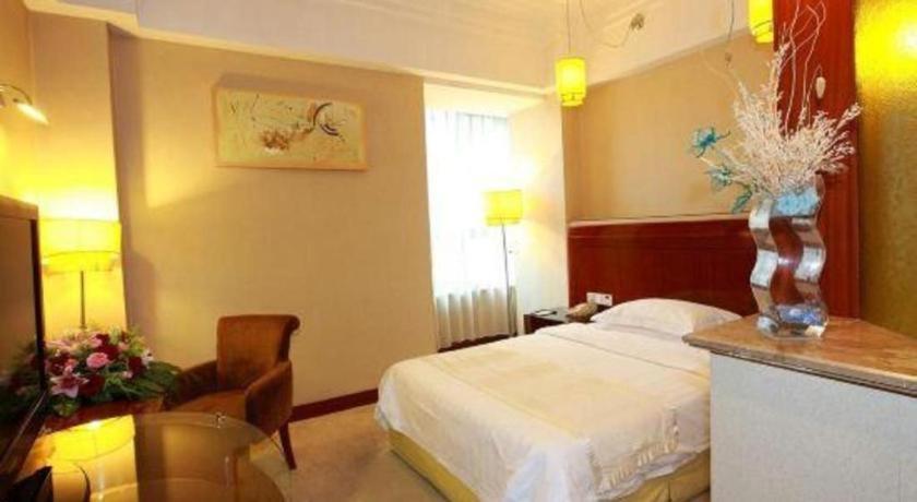 Jinrong International Hotel Shanghai Exterior photo